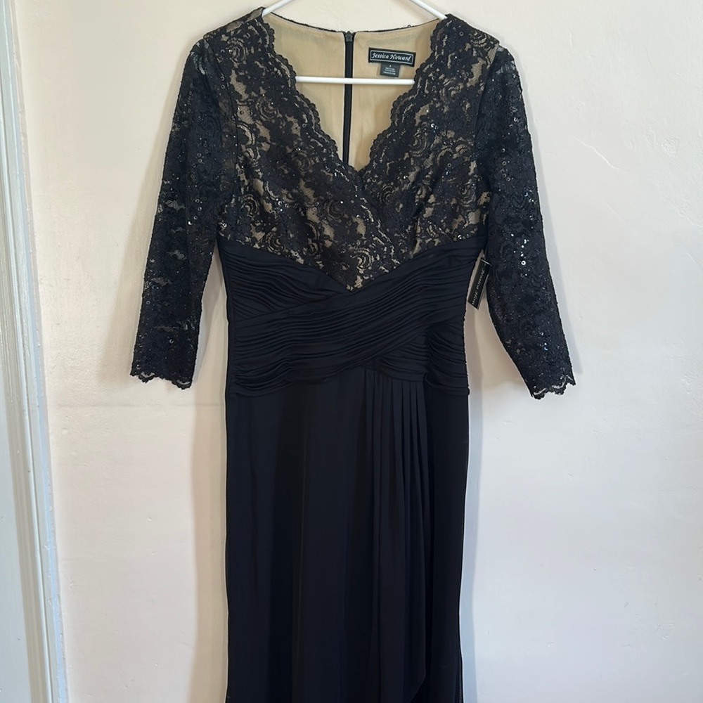 Long black dress Jessica Howard